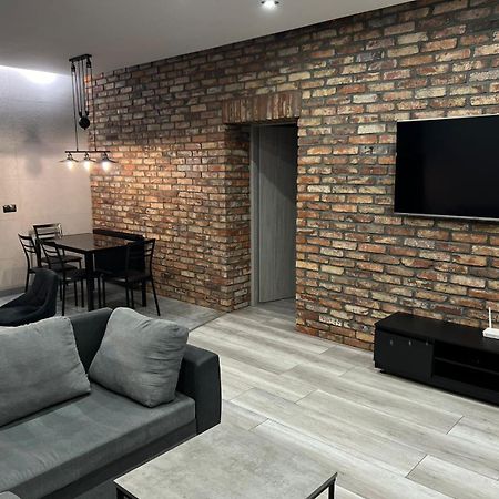 Raciborska Royal Apartment - Miejsce Parkingowe Na Parkingu Strzezonym Γκλίβιτσε Εξωτερικό φωτογραφία